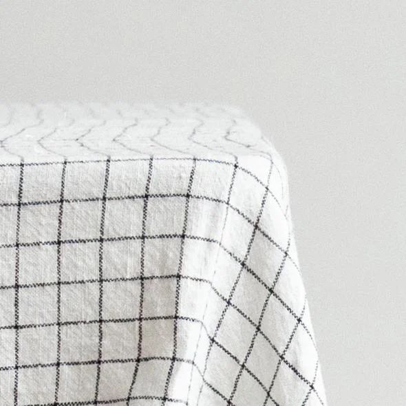 Linduk, White/black Checks 140 x 250 cm