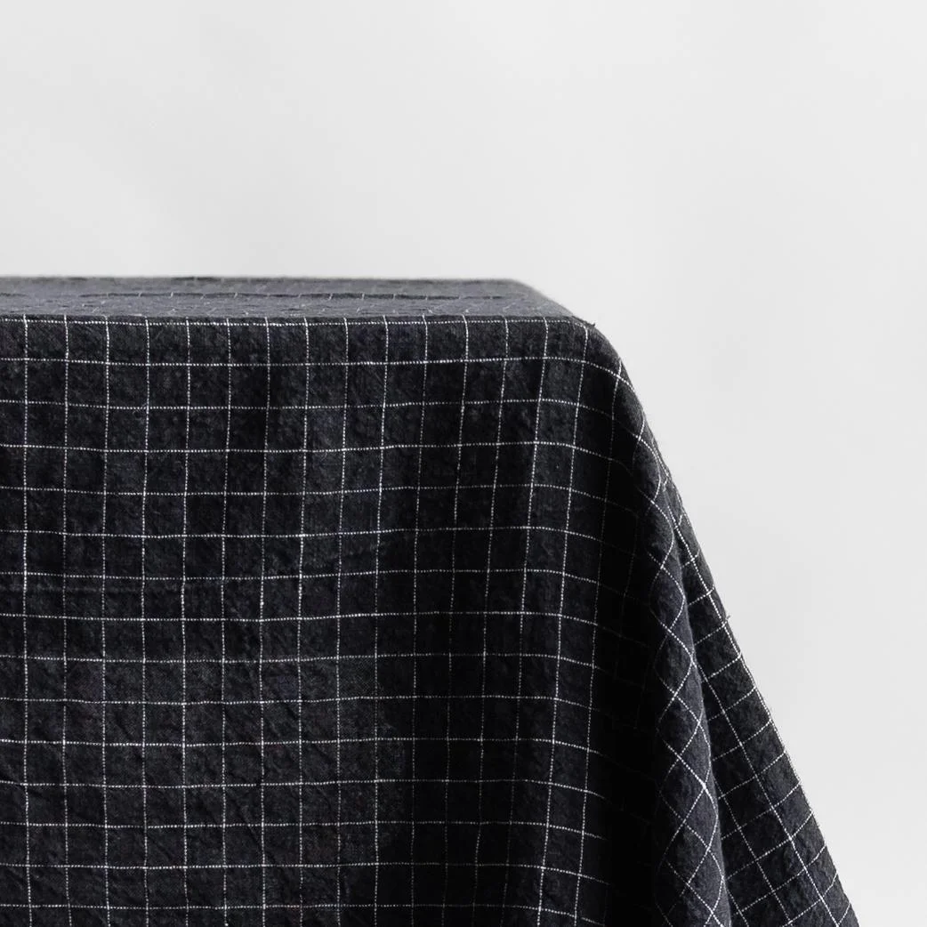 Linduk, Black checks 140x 250 cm
