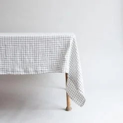 Alternative view of Linduk, White/black Checks 140 x 250 cm