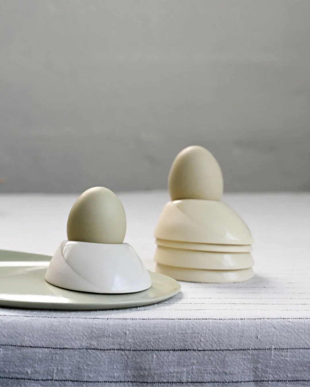 KRUM Egg glass large, White - Image 3