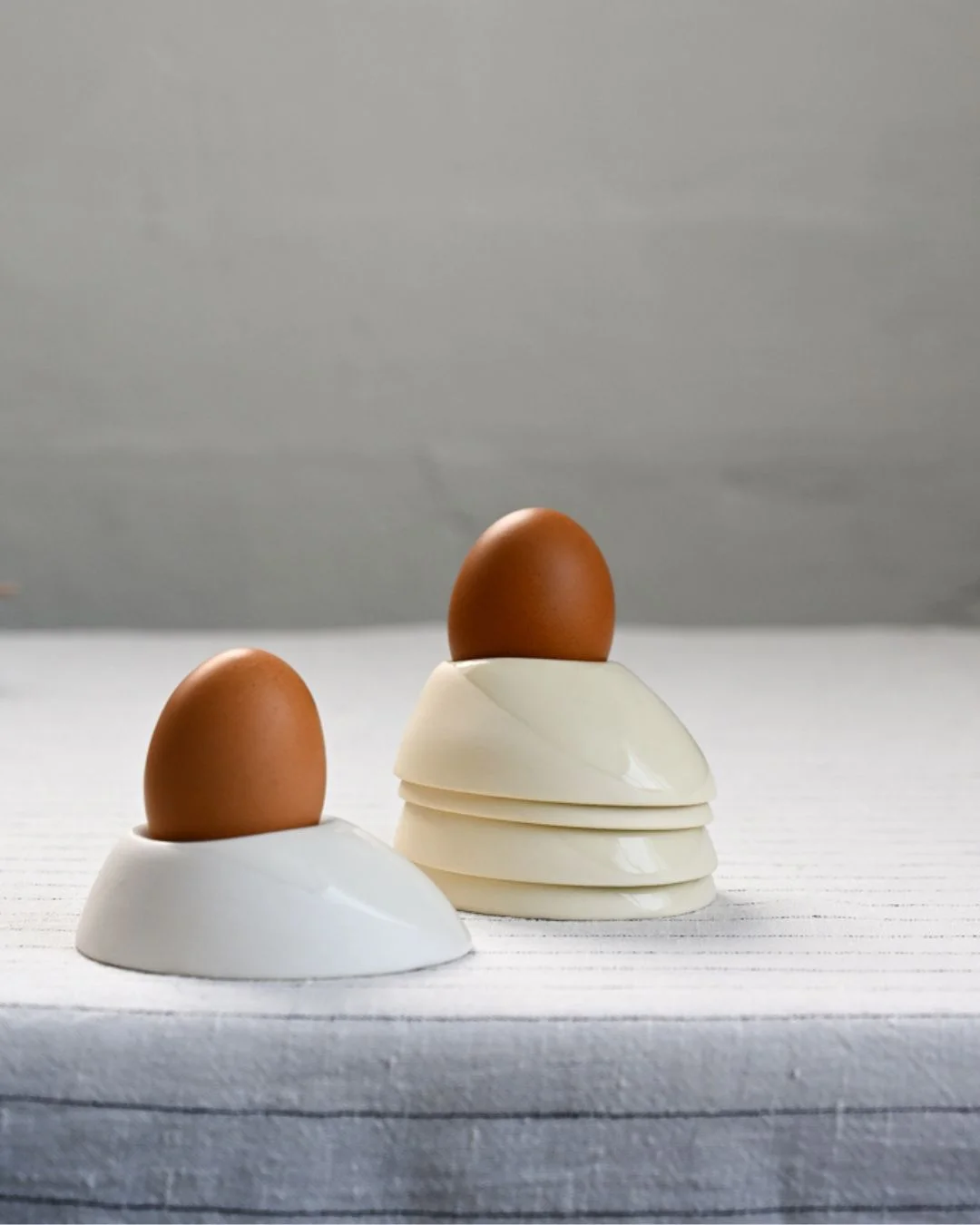KRUM Egg glass large, White - Image 5