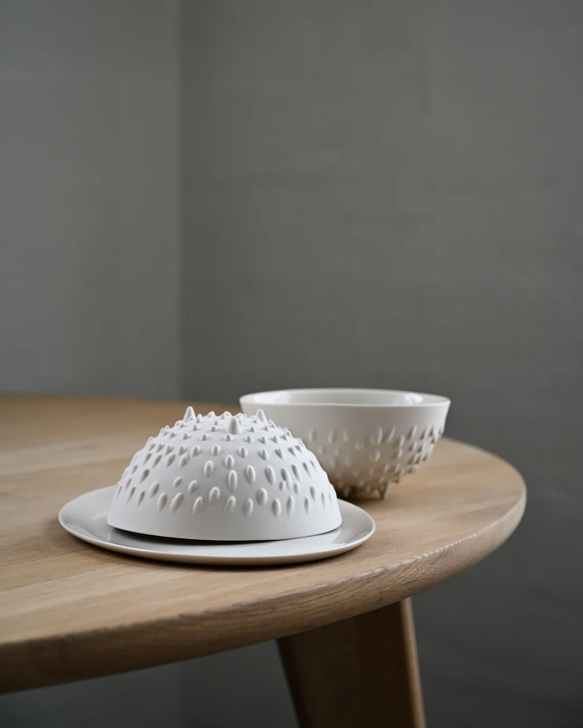 ment® + Under Spiked Bowl, White - Image 3